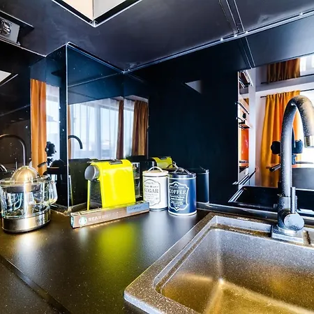 Kuta Loft Apartment *