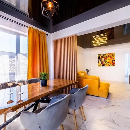 Kuta Loft Apartment *